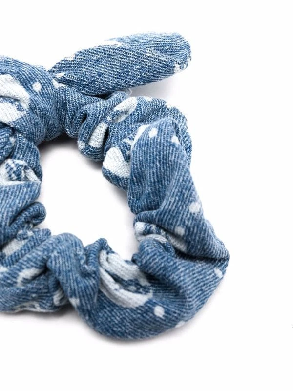 Maje X Sailor Moon Haargummi Mit Print 0201 BLEU 4 Maje X Sailor Moon Haargummi Mit Print 0201 BLEU – Bild 2