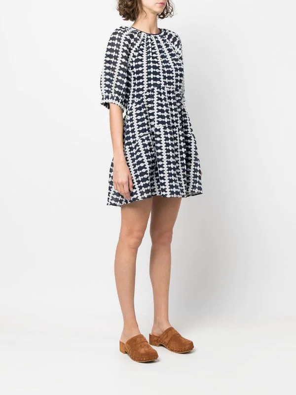 ( Neue Saison ) Maje Kleid Mit Geometrischem Muster D009 NAVY / ECRU 5 ( Neue Saison ) Maje Kleid Mit Geometrischem Muster D009 NAVY / ECRU – Bild 3